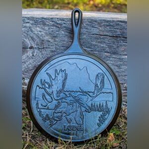 Lodge Moose Design Cast Iron Skillet Wildlife Series New
